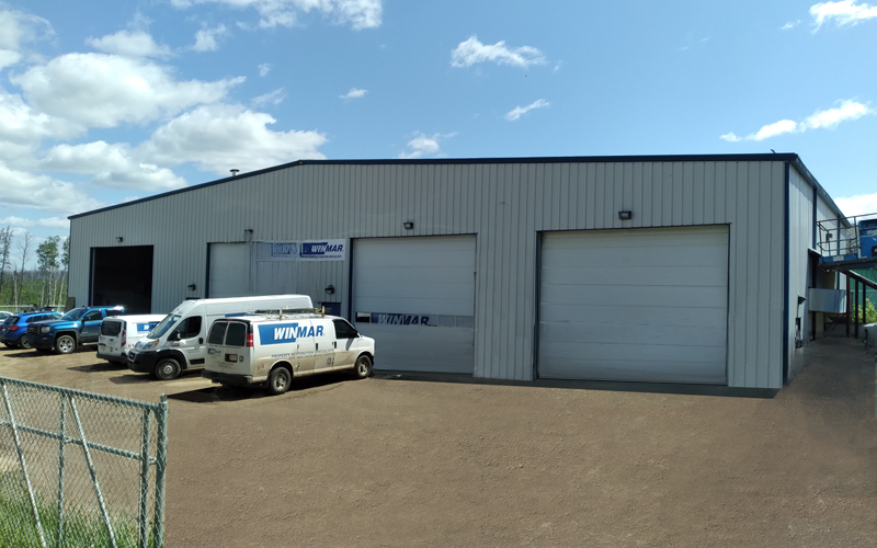 Four Bay Industrial Property with Yard – Fort McMurray