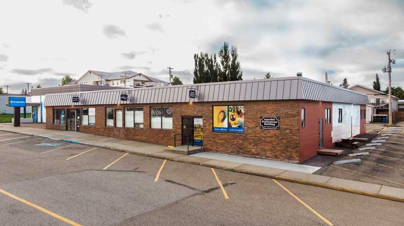 DJI_0321_b Innisfail Professional Building